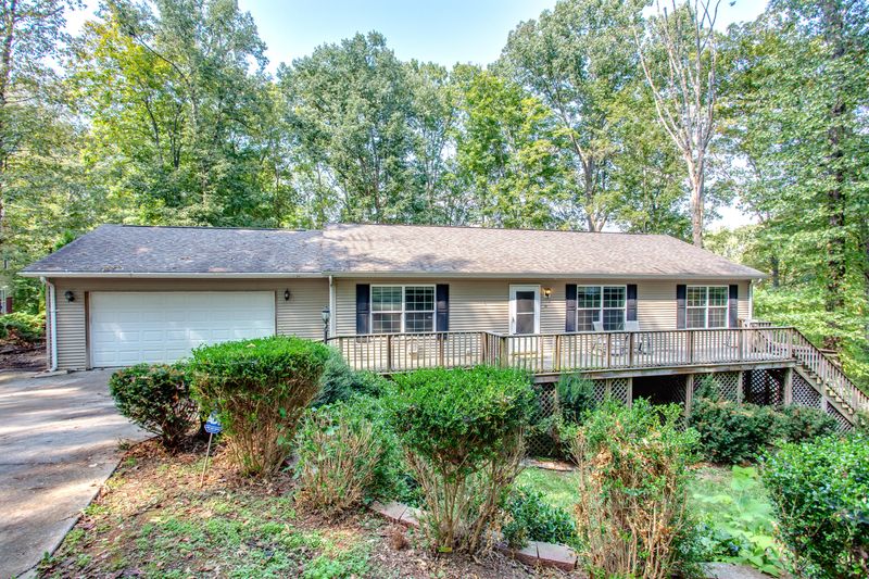 2091 Highpoint Ln, Sevierville, TN 37876