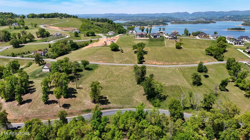 2093 Edgewater Sound, Morristown, TN 37814