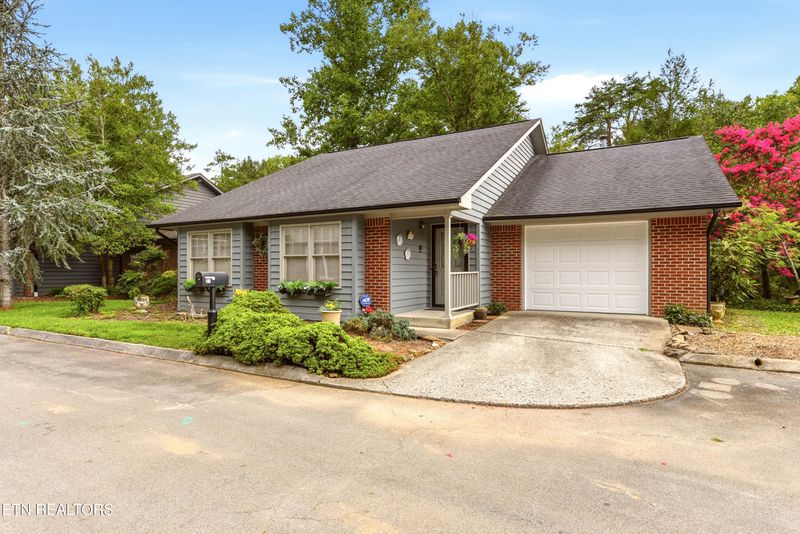 21 Belmont Ct, Oak Ridge, TN 37830