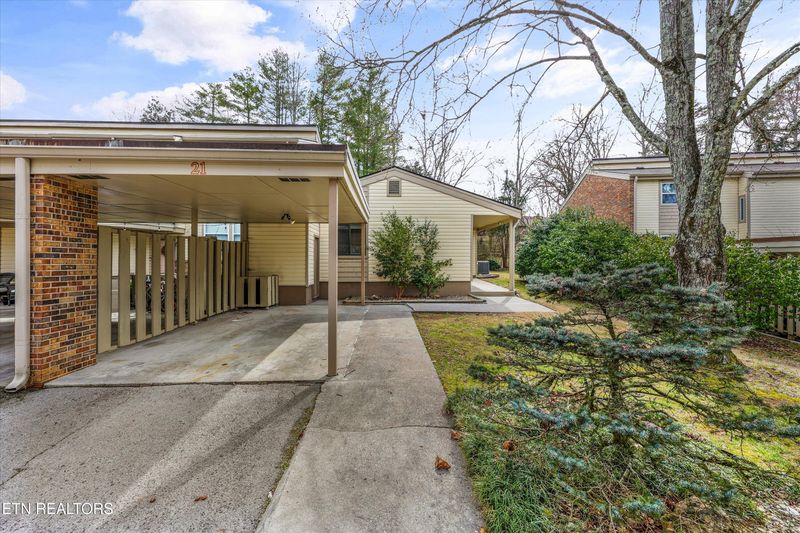 21 Bradford Cir, Oak Ridge, TN 37830