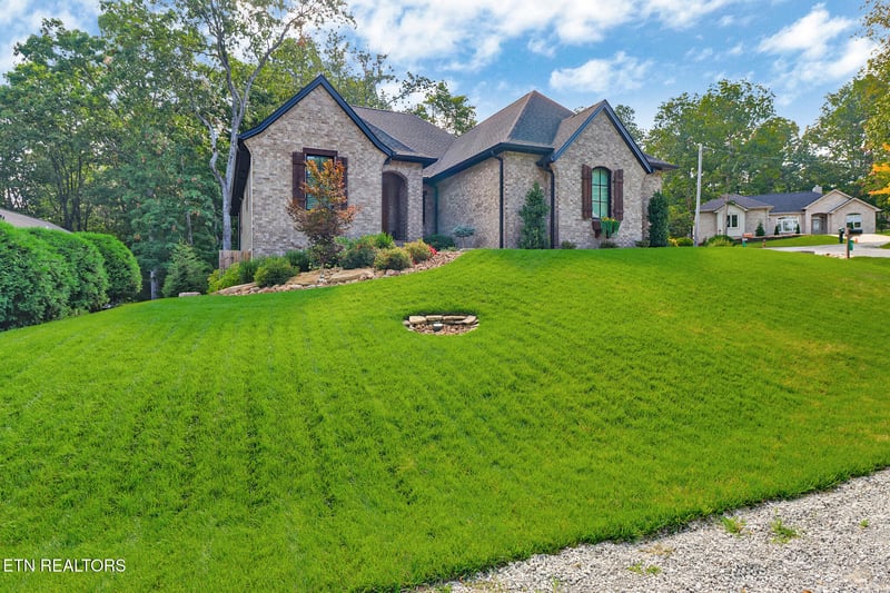 21 Oakcrest Cir, Fairfield Glade, TN 38558