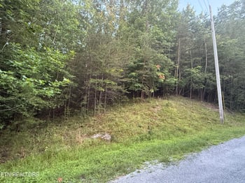 21 Valarian Ter, Crossville, TN 38558