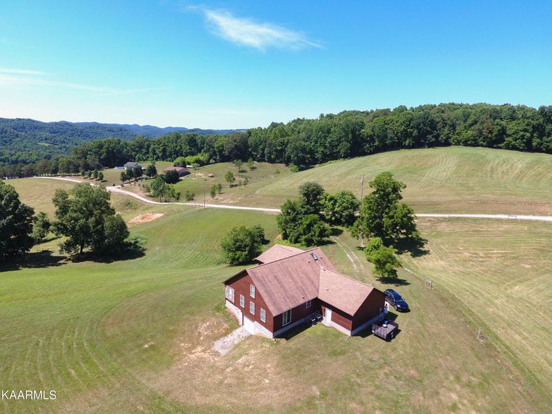 210 A J Ln, Maynardville, TN 37807