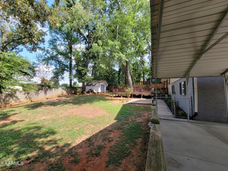 210 Arbor Dr, Maryville, TN 37804