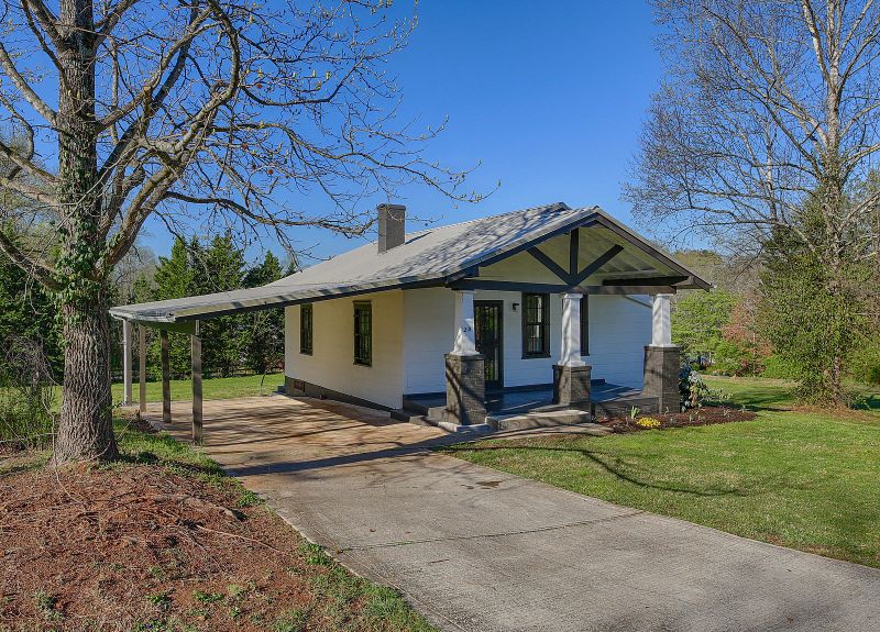 210 Aultman Rd, Knoxville, TN 37920