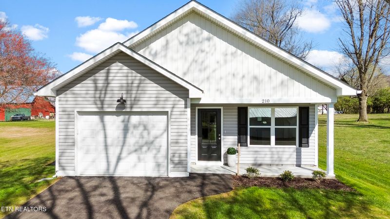 210 Baylor Ave, Morristown, TN 37814