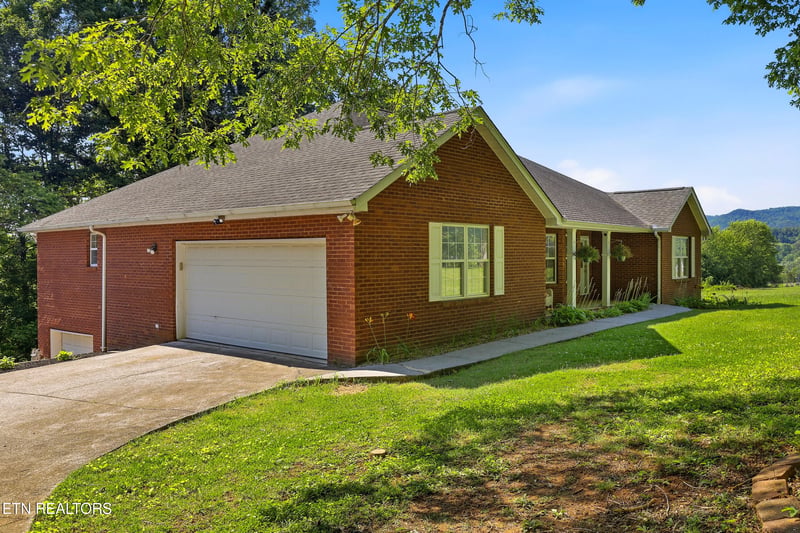 210 Bethel Church Rd, Townsend, TN 37882