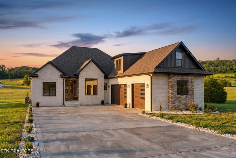 210 Big Oak Dr, Kingston, TN 37763