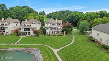 210 Casa Del Lago Way, Lenoir City, TN 37772