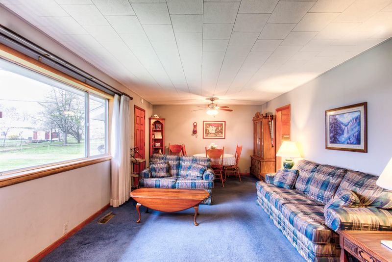 210 Chester St, Oneida, TN 37841