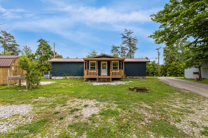 210 Conifer Rd, Winfield, TN 37892