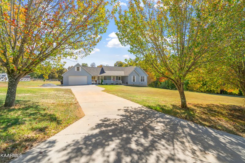 210 Curtis Rd, Tellico Plains, TN 37385