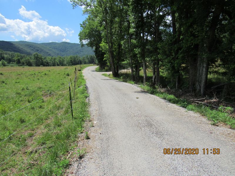 210 Herbert Shannon Rd, Sunbright, TN 37872