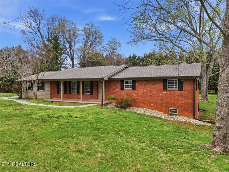 210 Hood St, Maryville, TN 37803