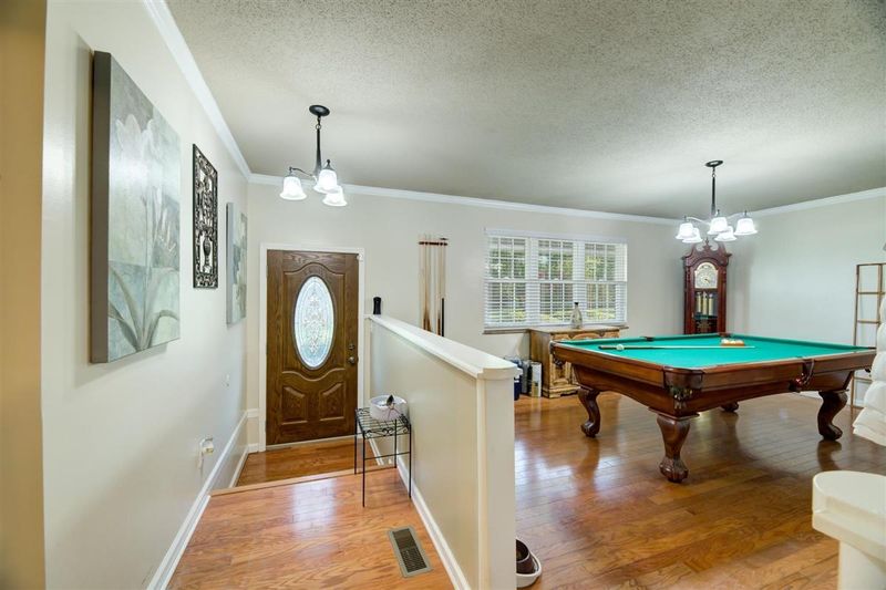 210 Hunt Ln, Madisonville, TN 37354