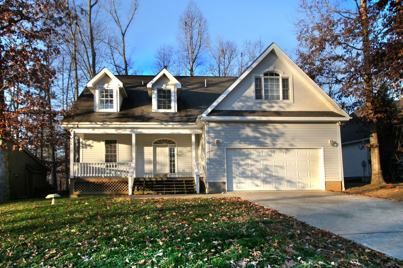 210 Inata Ln, Loudon, TN 37774