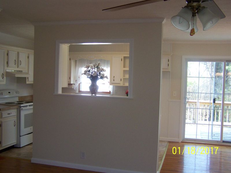 210 Stone Dr, Crossville, TN 38555