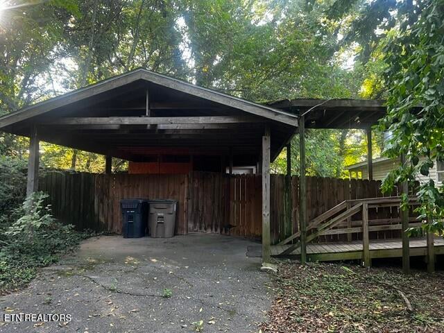 210 Stone Rd, Knoxville, TN 37920