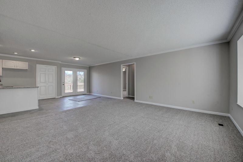 210 Texas Ave, Etowah, TN 37331