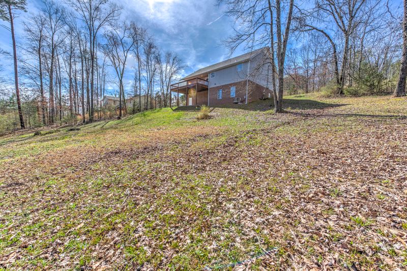 210 Texas Ave, Etowah, TN 37331