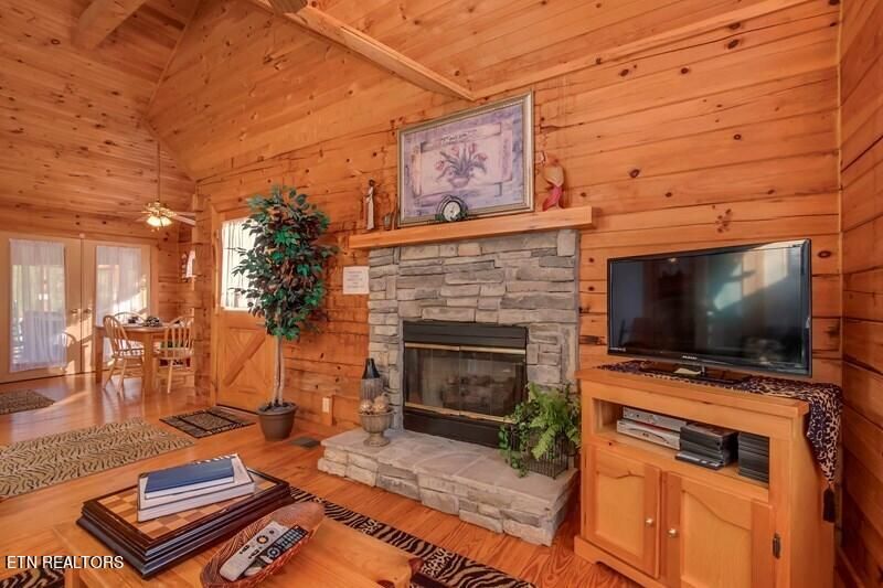 210 Tsali Way, Sevierville, TN 37876
