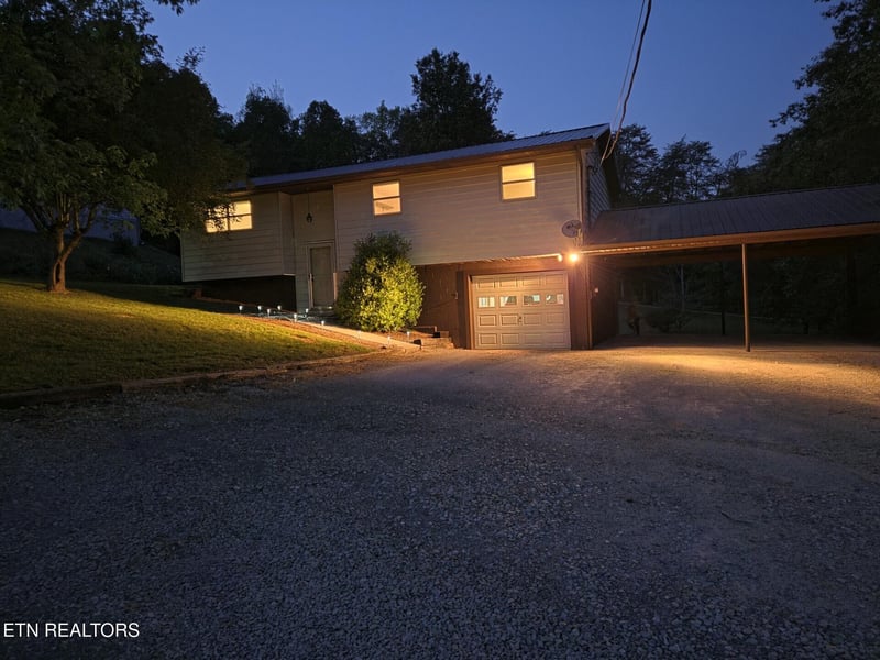 210 Williams Rd, Maynardville, TN 37807