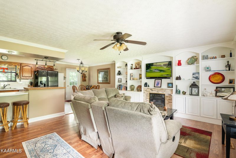 210 Winding Ridge Tr, Seymour, TN 37865