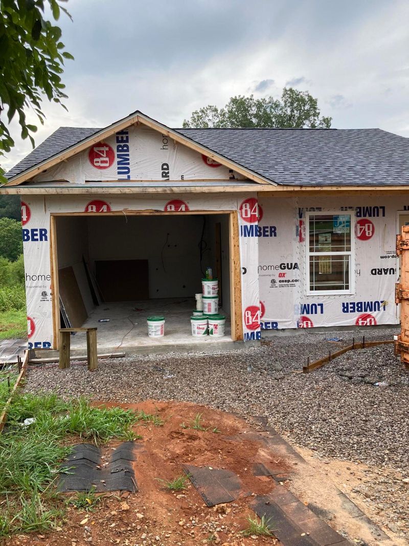 2100 Connor Isaac Ln, Mascot, TN 37806