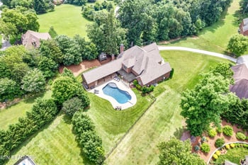 2100 Jakes Walk Ln, Knoxville, TN 37932