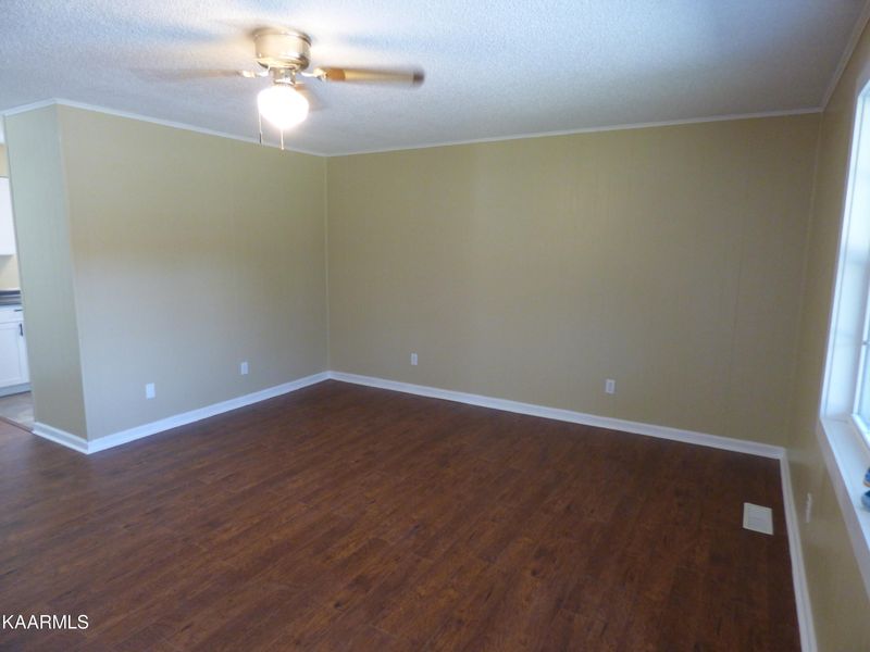 2101 Bowman Loop, Crossville, TN 38571