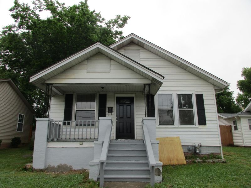 2101 Cecil Ave, Knoxville, TN 37917