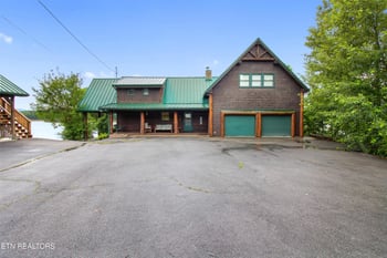2101 Cecil Ln, Sevierville, TN 37876