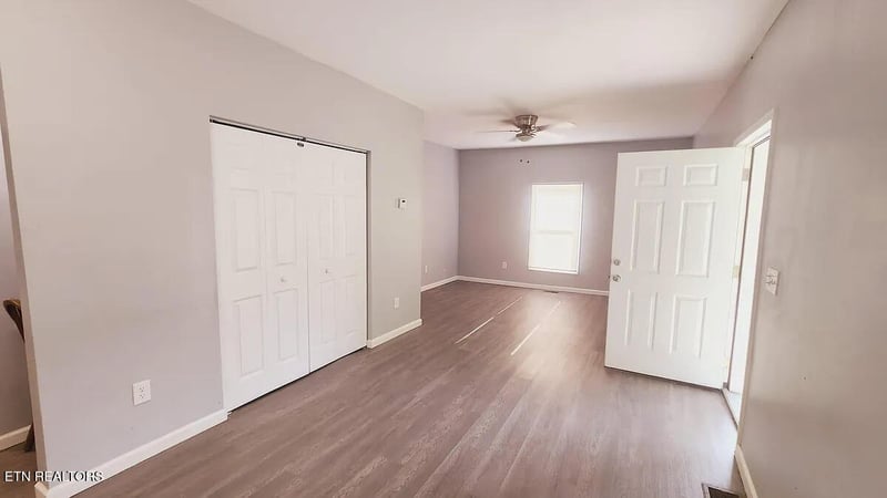 2102 Adams Ave, Knoxville, TN 37917