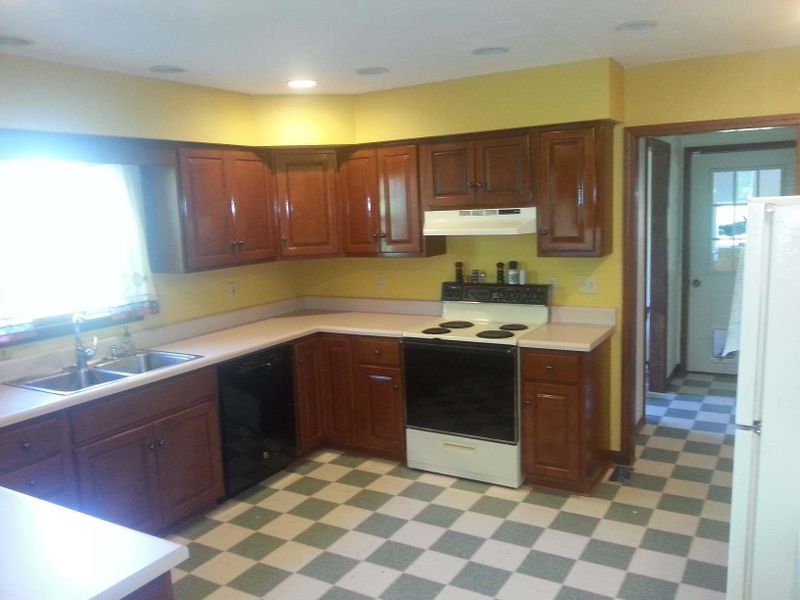 2102 Ludwick Dr, Maryville, TN 37803