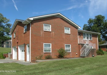 2102 Sentell Cir, Maryville, TN 37803