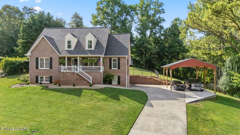 2103 Waterloo Rd, Maryville, TN 37803