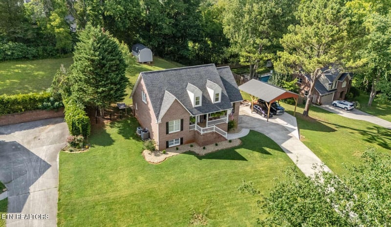 2103 Waterloo Rd, Maryville, TN 37803
