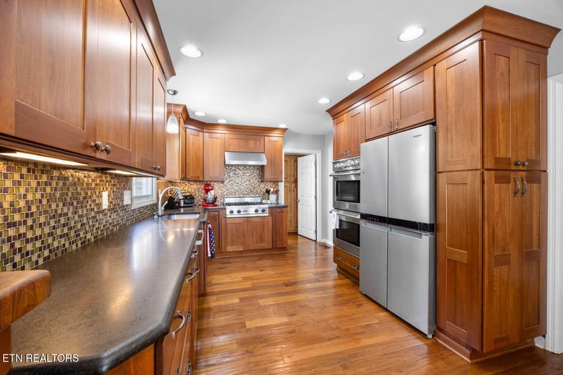 2103 Waterloo Rd, Maryville, TN 37803