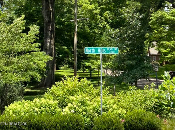 2104 N Park Blvd, Knoxville, TN 37917
