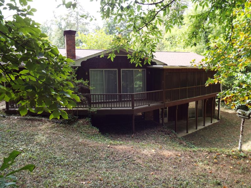 2105 Sylvan Cir, Maryville, TN 37803