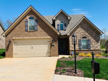 2106 Lantern Park Ln, Knoxville, TN 37932