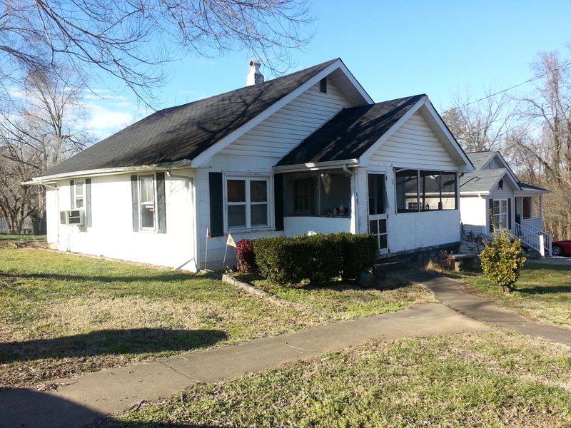 2107 Allison Ave, Maryville, TN 37804