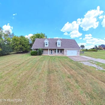 2107 Double Branch Rd, Columbia, TN 38401