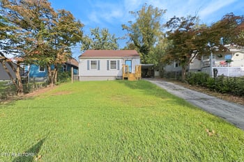 2107 Lawson Ave, Knoxville, TN 37917