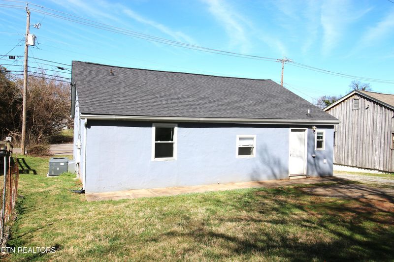 2108 Mitchell St, Knoxville, TN 37917