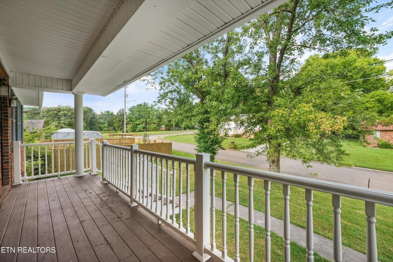 2108 NW Ho Co Ta Ke Ln, Knoxville, TN 37912
