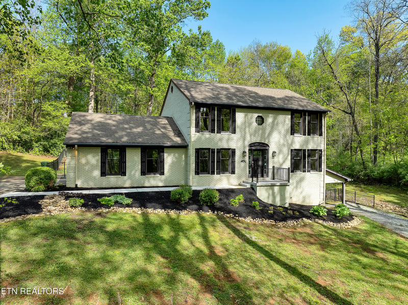 2109 Southwood Dr, Maryville, TN 37803