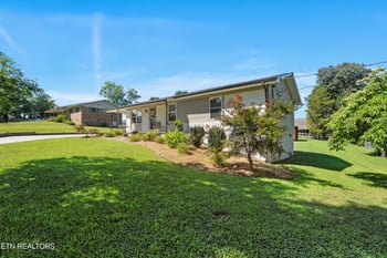 211 Arbor Dr, Maryville, TN 37804