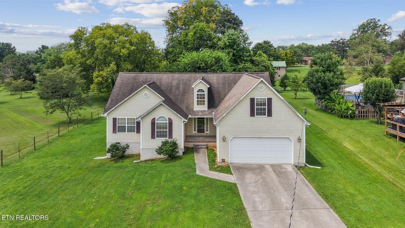 211 Bagwell Rd, Knoxville, TN 37924