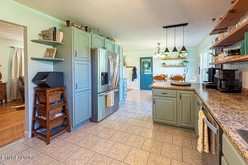 211 County Road 577, Englewood, TN 37329